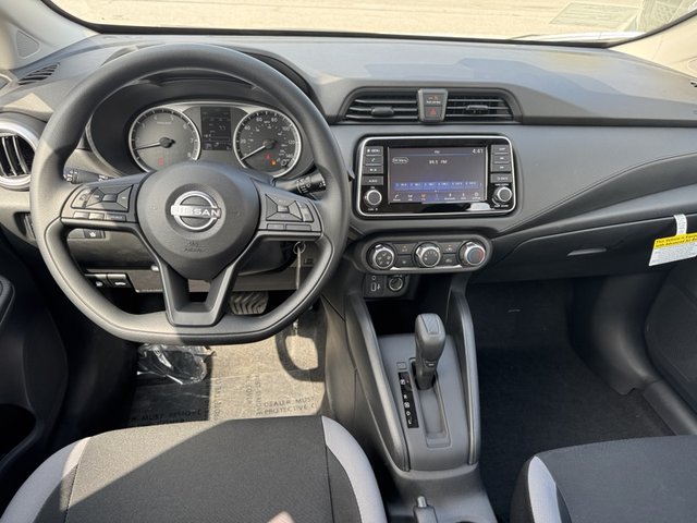 2025 Nissan Versa S photo