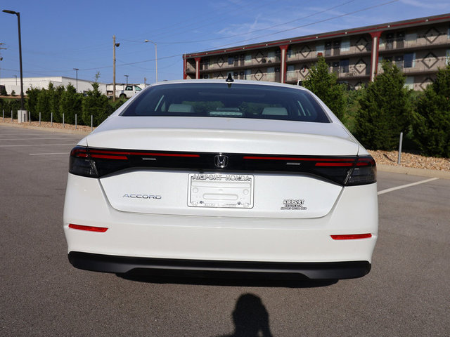 2025 Honda Accord SE photo