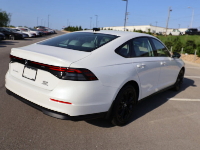 2025 Honda Accord SE photo