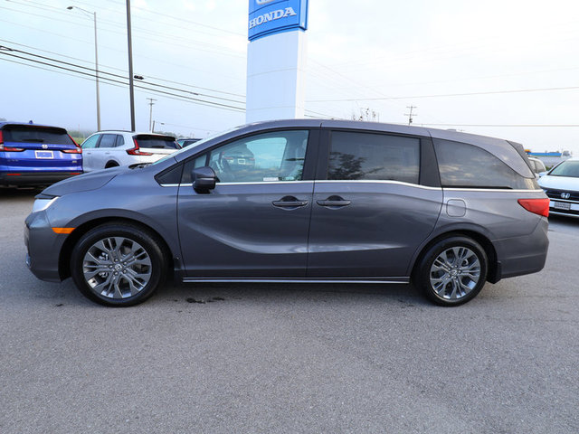2025 Honda Odyssey Touring photo