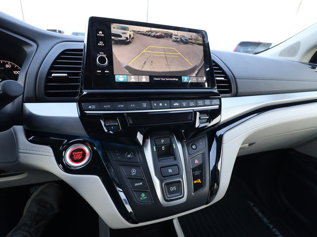 2025 Honda Odyssey Touring photo