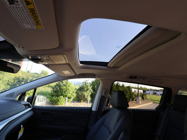 2025 Honda Odyssey EX-L photo