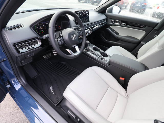2025 Honda Civic Hybrid Sport Touring photo