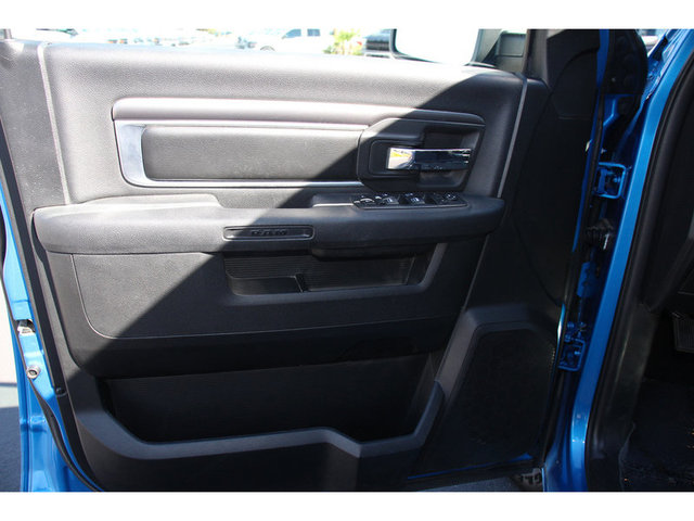 2021 RAM 1500 Warlock 2WD 6ft4 Box photo