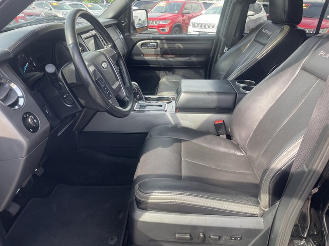 2017 Ford Expedition Platinum 4WD photo