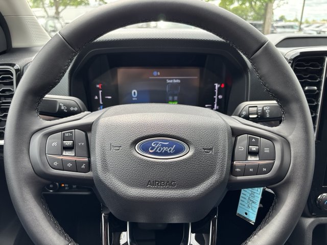 2025 Ford Ranger XLT 4WD 5ft Box photo