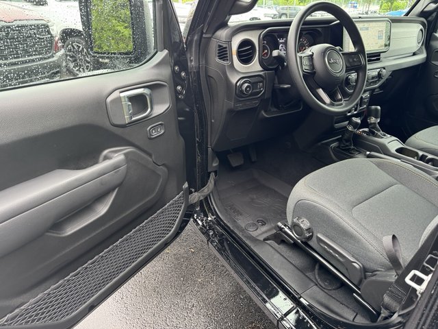2025 Jeep Wrangler Sport 4Dr 4WD photo