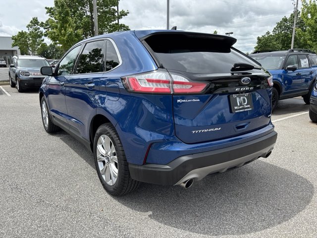 2022 Ford Edge Titanium AWD photo