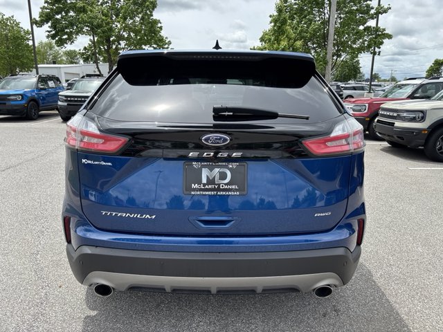 2022 Ford Edge Titanium AWD photo