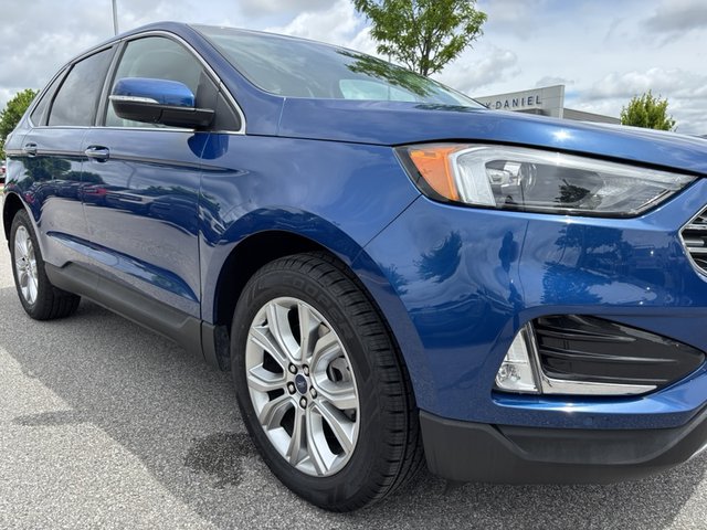 2022 Ford Edge Titanium AWD photo
