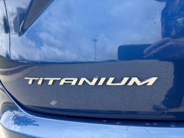 2022 Ford Edge Titanium AWD photo