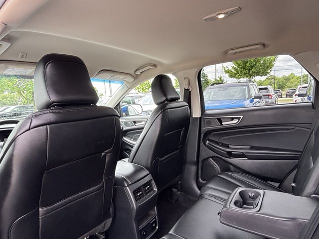 2022 Ford Edge Titanium AWD photo