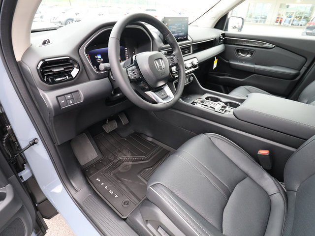 2025 Honda Pilot Elite AWD photo