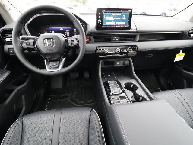 2025 Honda Pilot Elite AWD photo