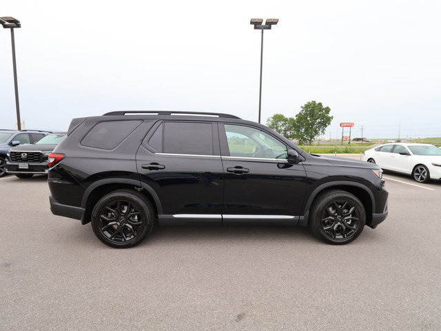 2025 Honda Pilot Touring+ AWD photo