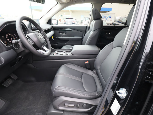 2025 Honda Pilot Touring+ AWD photo