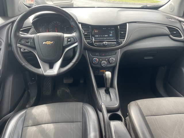 2017 Chevrolet Trax LT FWD photo