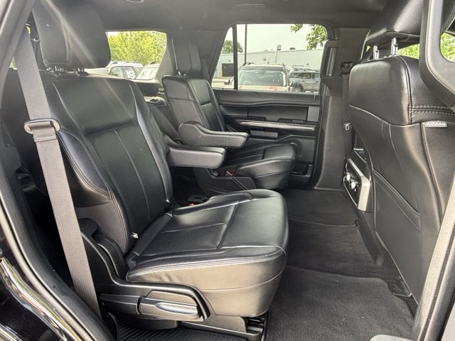 2021 Ford Expedition XLT 4WD photo