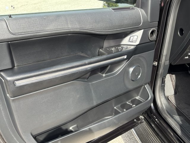 2021 Ford Expedition XLT 4WD photo