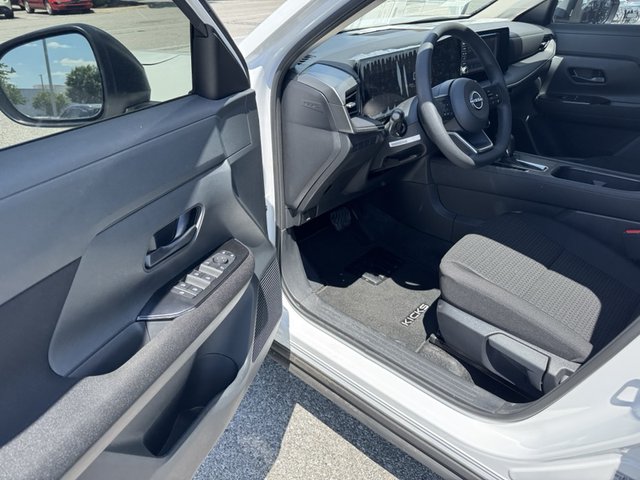 2025 Nissan Kicks S AWD photo