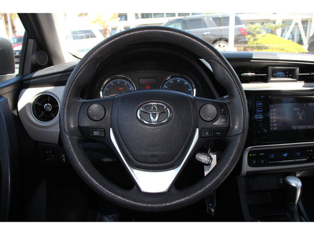 2017 Toyota Corolla LE photo