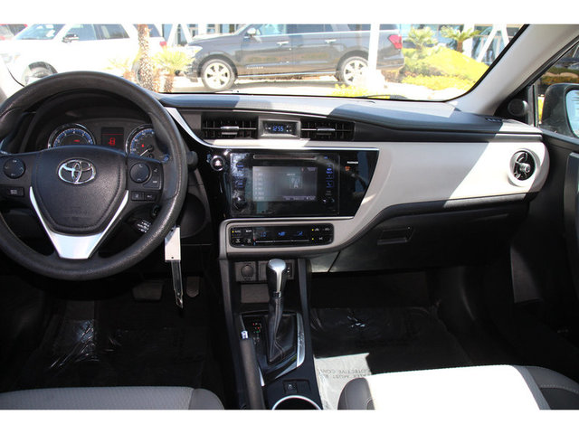 2017 Toyota Corolla LE photo
