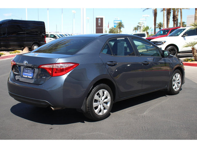 2017 Toyota Corolla LE photo