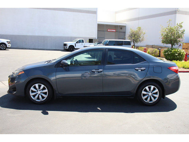 2017 Toyota Corolla LE photo