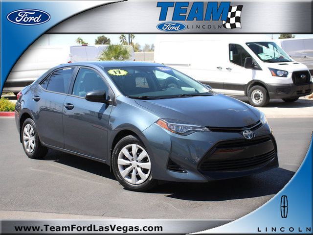 2017 Toyota Corolla LE photo