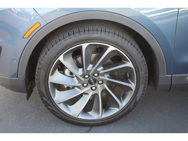 2019 Lincoln Nautilus Reserve FWD photo