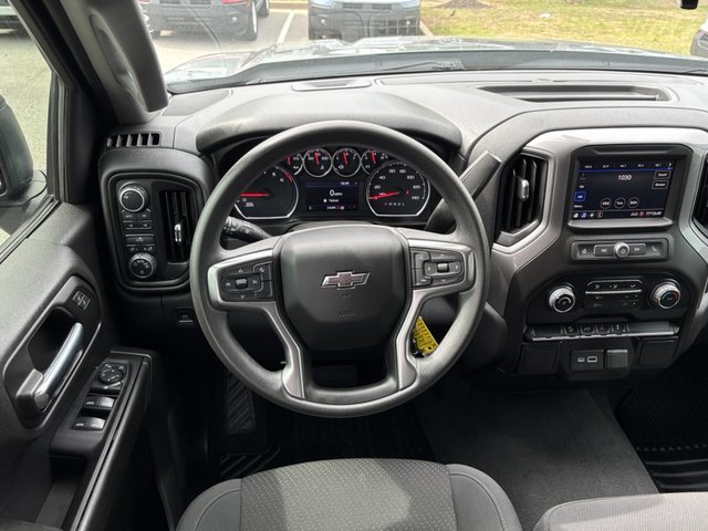 2021 Chevrolet Silverado 1500 Custom Trail Boss 4WD 147WB photo