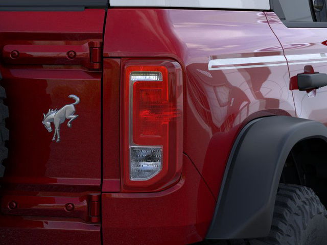 2025 Ford Bronco Heritage Ed 4Dr Adv 4WD photo