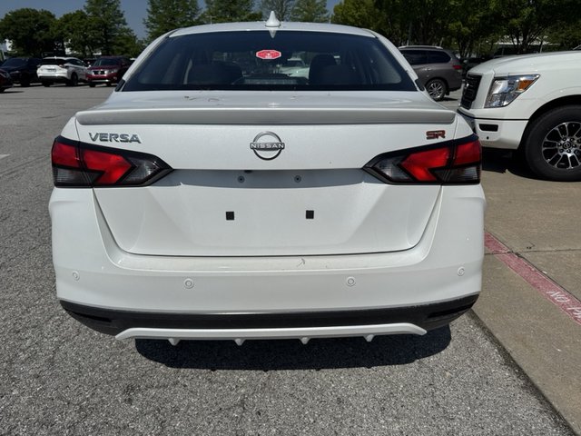 2025 Nissan Versa SR photo