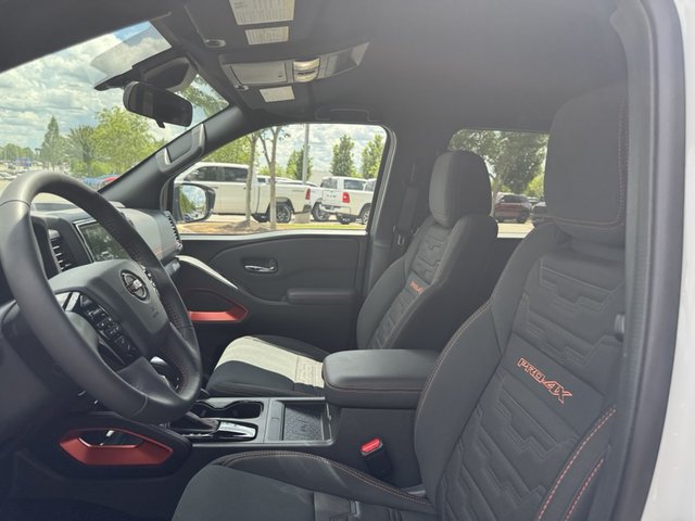 2023 Nissan Frontier PRO-4X 4WD photo