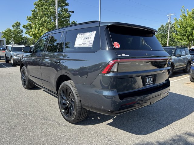 2025 Lincoln Navigator Reserve 4WD photo