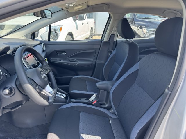 2025 Nissan Versa SV photo