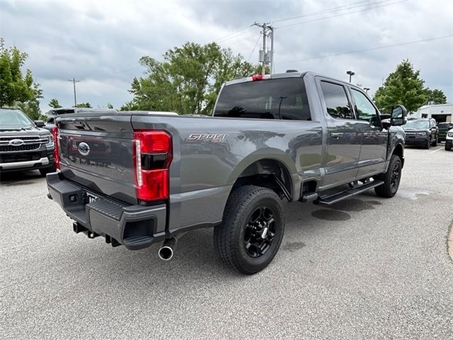 2024 Ford F-250 XLT SD 4WD 6.75ft Box photo