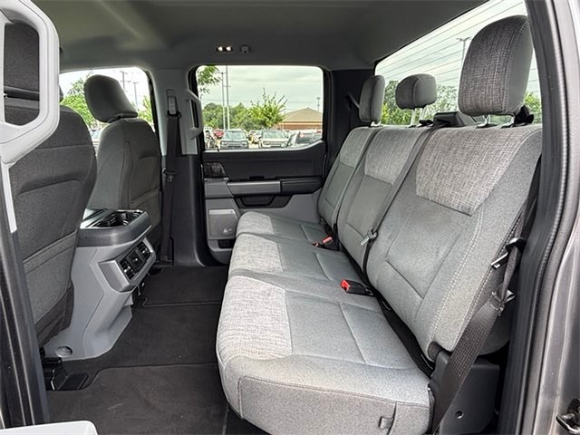 2024 Ford F-250 XLT SD 4WD 6.75ft Box photo