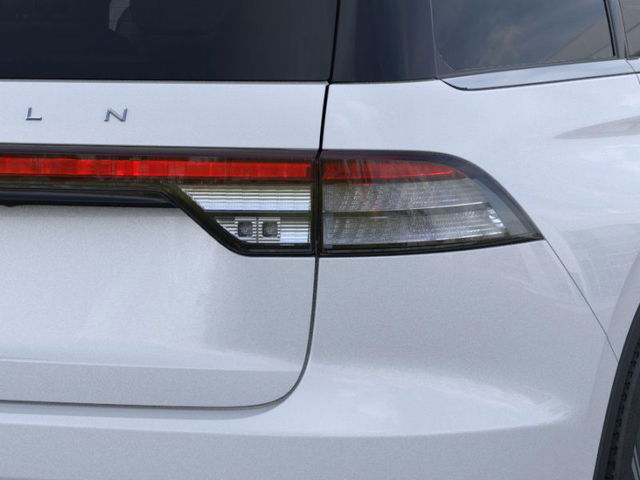 2025 Lincoln Aviator Premiere AWD photo