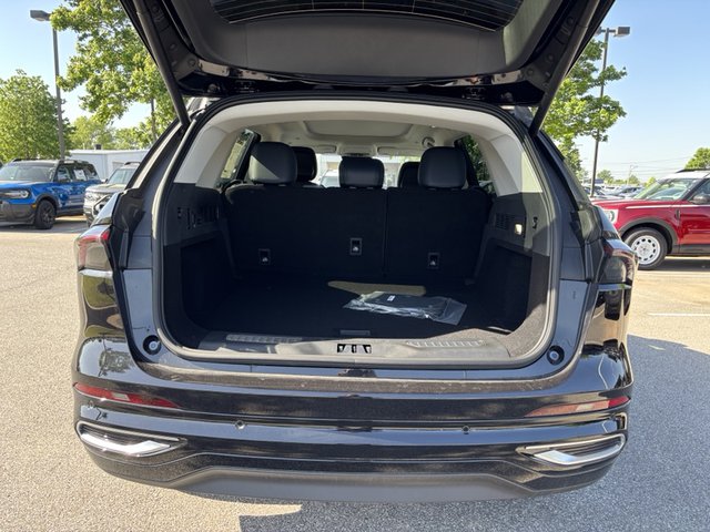 2025 Lincoln Nautilus Reserve AWD photo