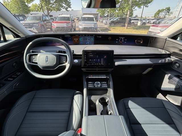 2025 Lincoln Nautilus Reserve AWD photo