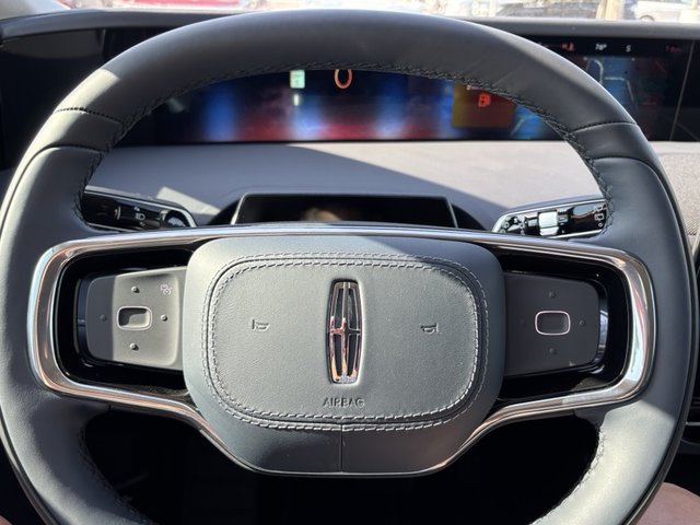 2025 Lincoln Nautilus Reserve AWD photo