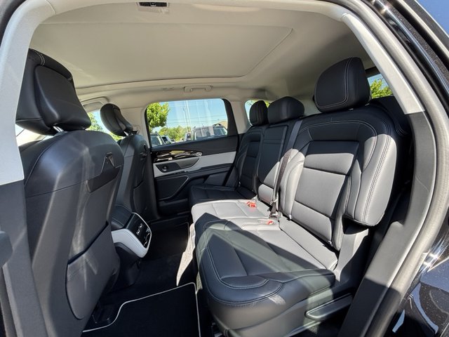 2025 Lincoln Nautilus Premiere AWD photo