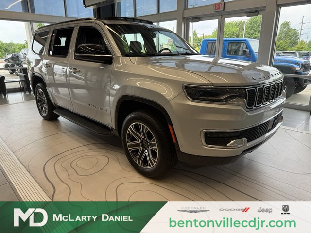 2025 Jeep Wagoneer 4WD photo
