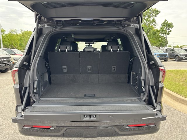 2025 Lincoln Navigator Reserve 4WD photo