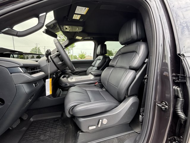 2025 Lincoln Navigator Reserve 4WD photo