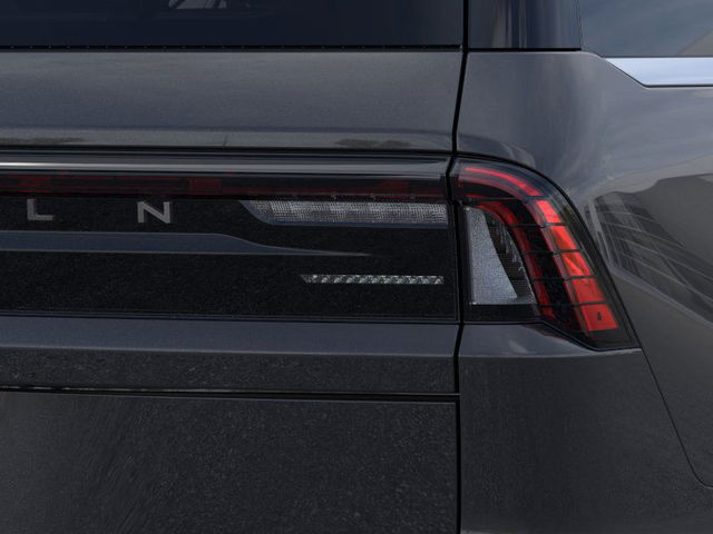2025 Lincoln Navigator Reserve 4WD photo