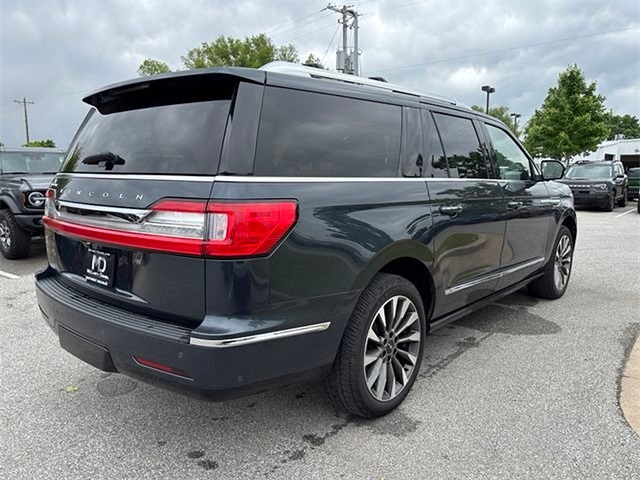2021 Lincoln Navigator L Reserve 4WD photo