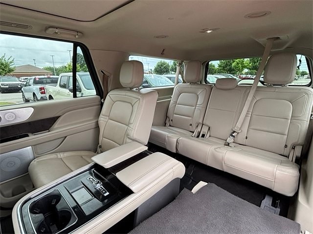 2021 Lincoln Navigator L Reserve 4WD photo