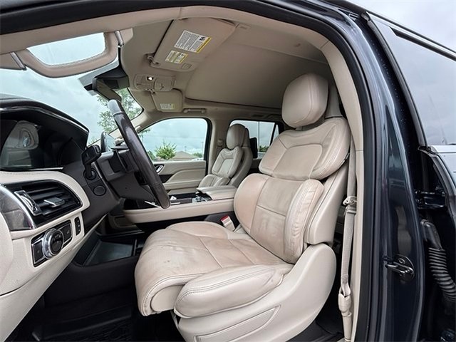 2021 Lincoln Navigator L Reserve 4WD photo